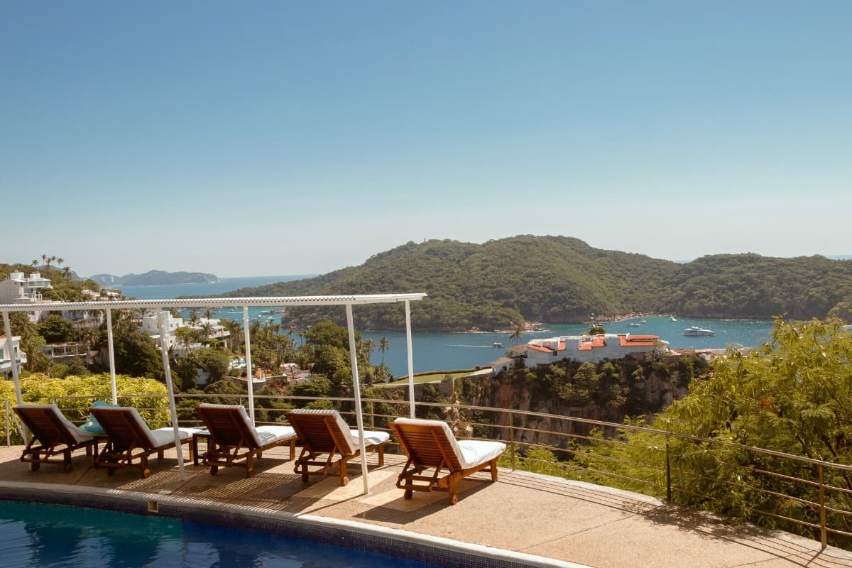 CASAS DEL ACANTILADO